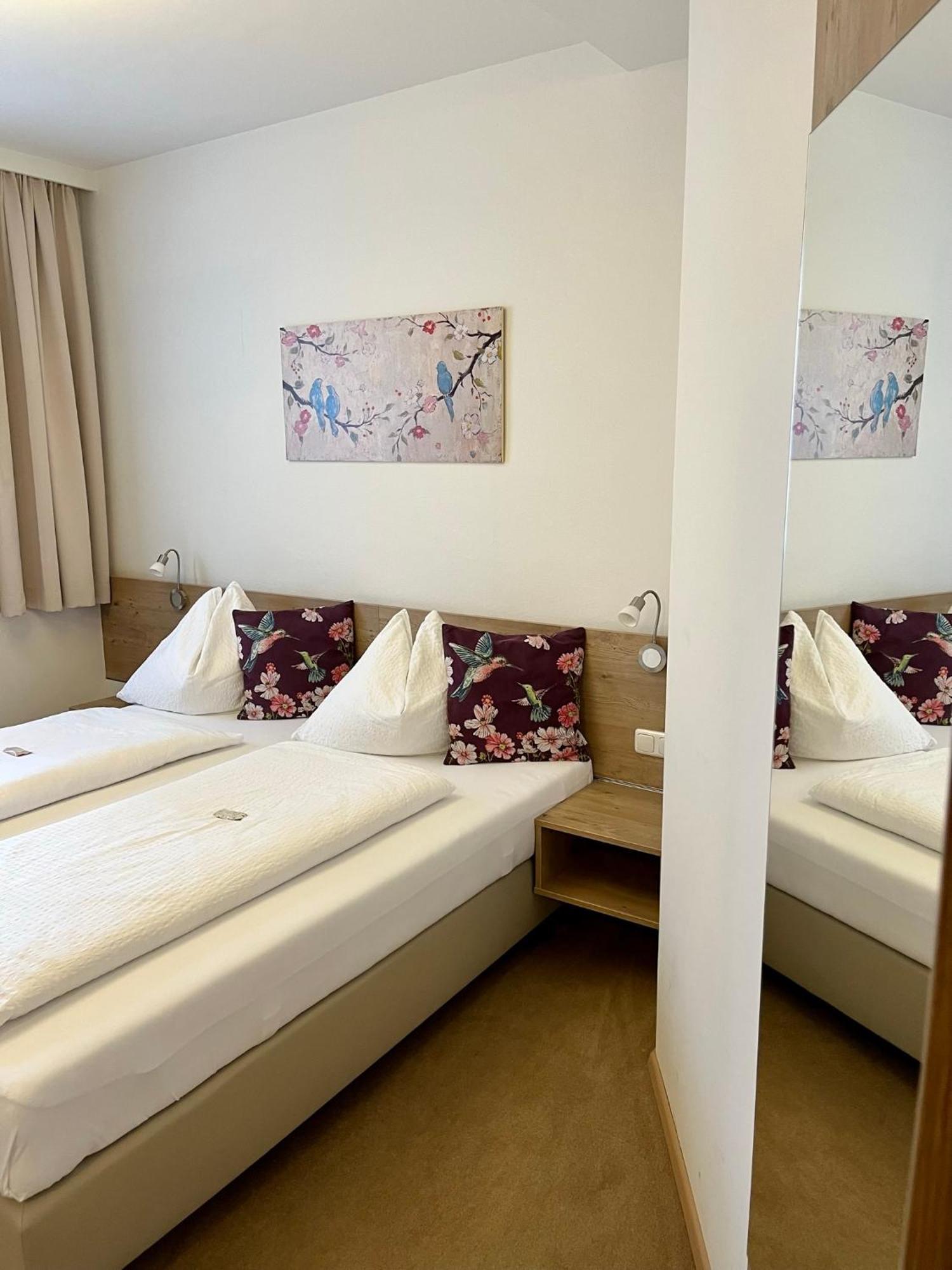 Athecada Fruehstueckspension Birkfeld Chambre photo
